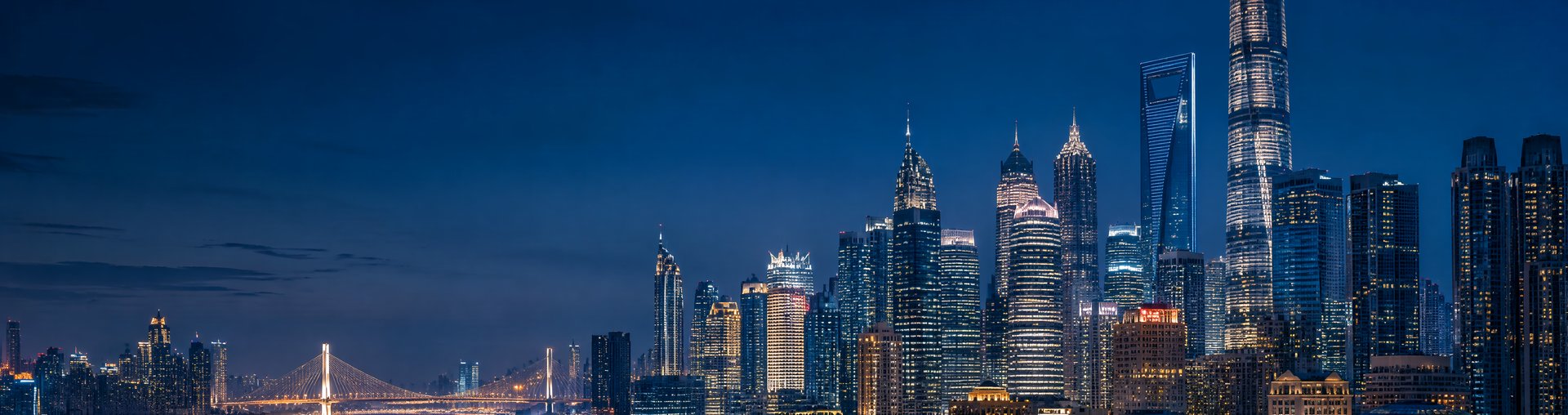 筑纬建筑科技公司动态页头图：蓝调黄昏下的城市天际线